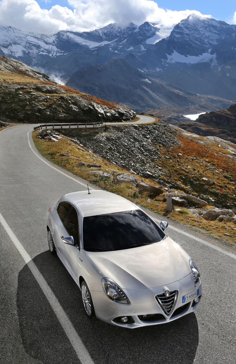  Alfa Romeo Giulietta Sportiva (940) 2013 года  (WW) (фото 16 из 32)